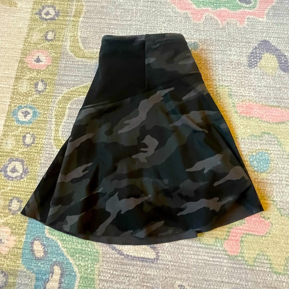 Camo Athleta skirt